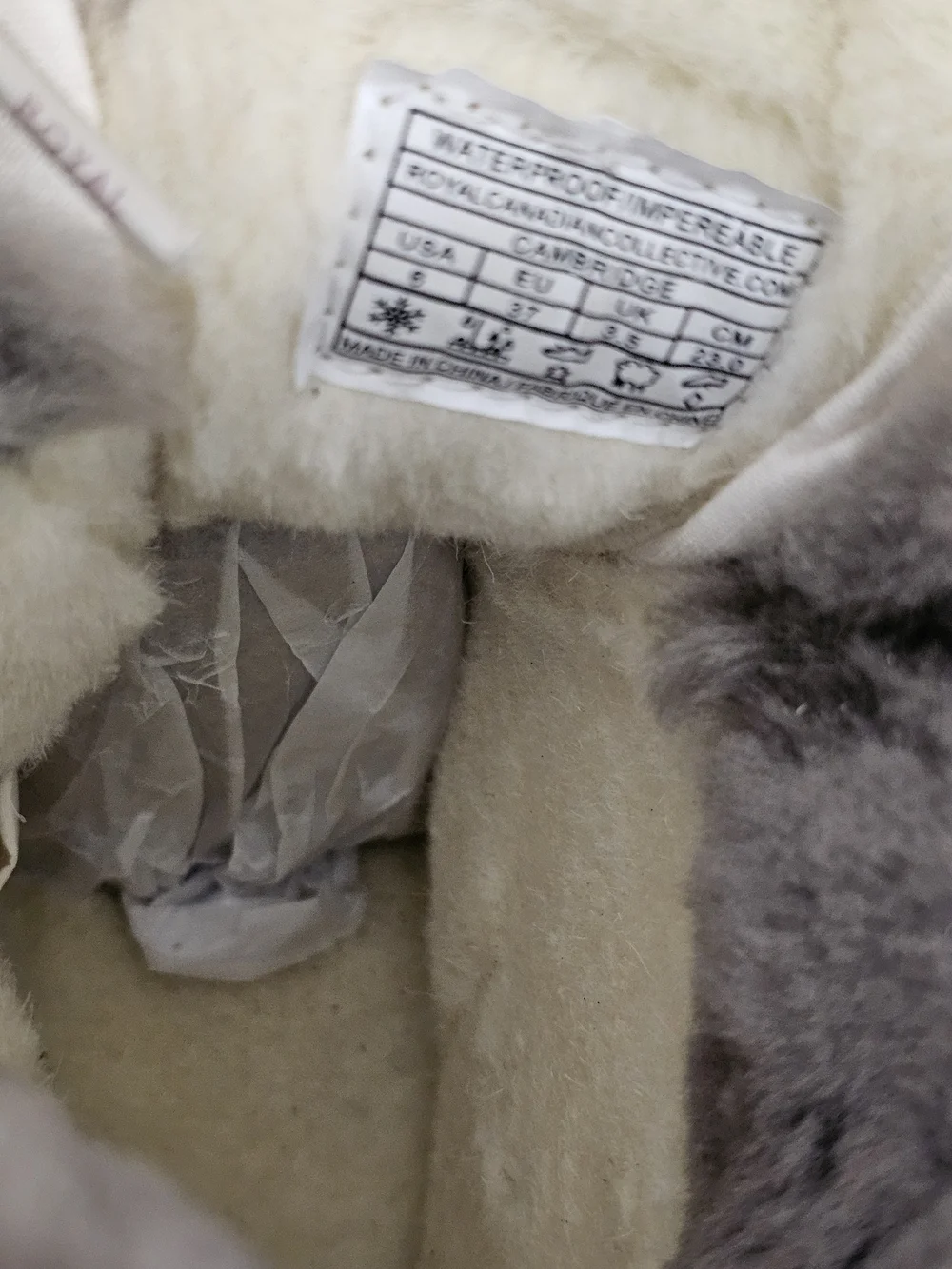 NWT‎ Royal Canadian Cambridge Winter Boots | Pale Ale White | Size 6